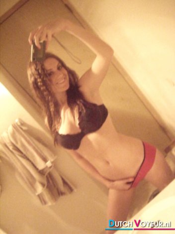a hot and horny girl ^ ^