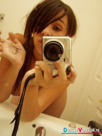 a horny naked girl. ^ ^