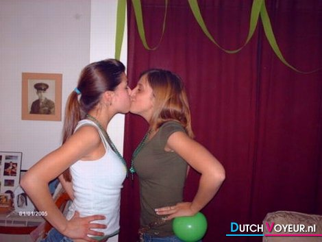 erotic girl winds slow to a lascivious atmosphere naughty!