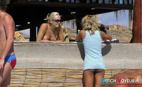 The naughty aunt ")