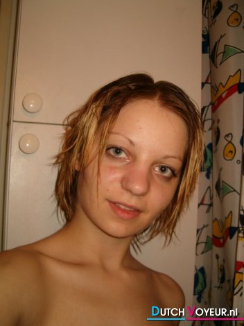 A super chick discrete ... :)