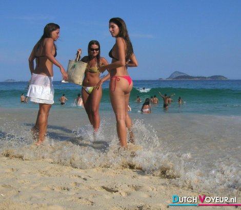 chopping on the beach