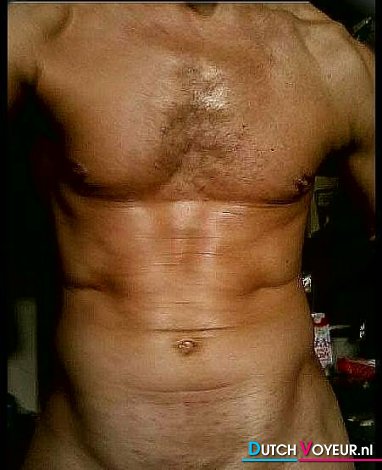 MUSCLE NAKED 05052013