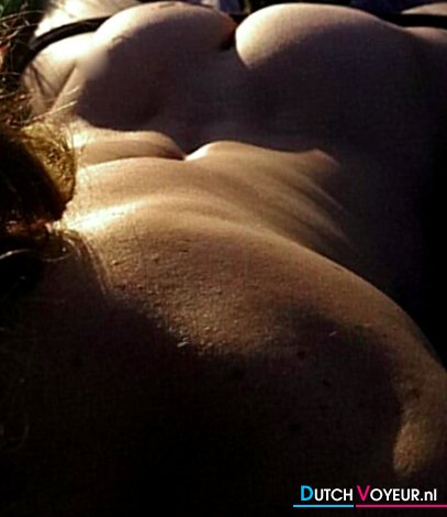 MUSCULAR NAKED IN THE SUN 3