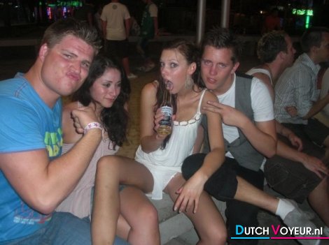 Girlfriend is in a discrete atmosphere unchaste ...