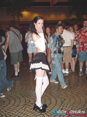 bare naked lady shows off slow with the bare look xD