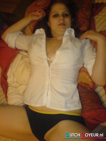 lass flaunts an erotic atmosphere you want: D