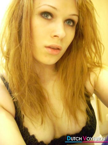 the horny lover naked .. : O