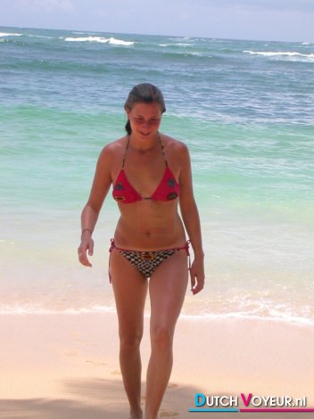 neighbor erotic posing with a quick funzige naughty tanga string
