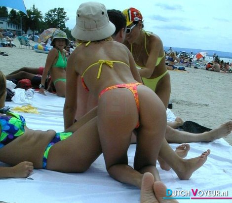 gift woman points to the problem funzige nice string tanga: P