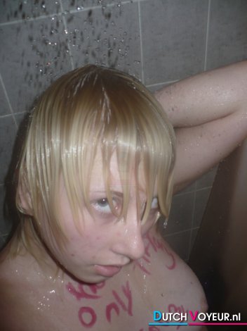 inexperienced chick She an exciting = D