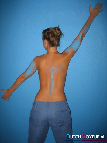the naked cool girl ... B