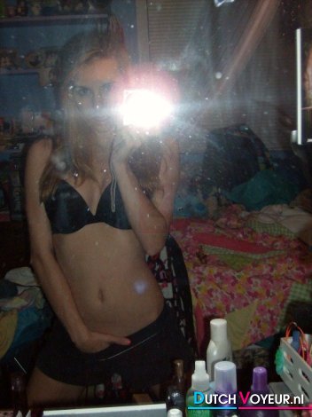 An inexperienced funzige wench. : P