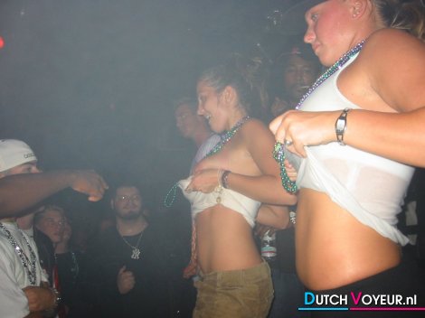 The lascivious young lady sultry ... : P