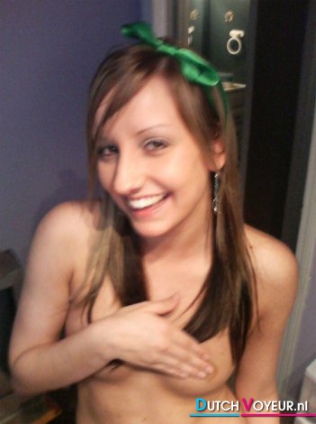 stimulating a lusty sweetie = D