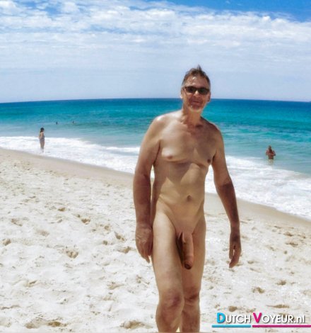 True nudist flashing on the beach