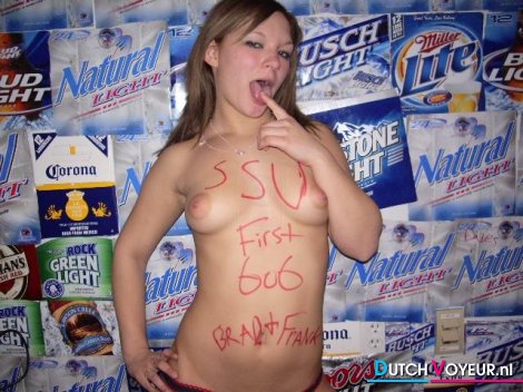 butter horny girl next door!