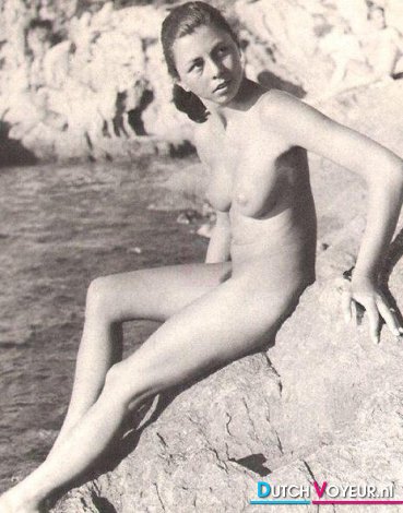 the bare Amant, P